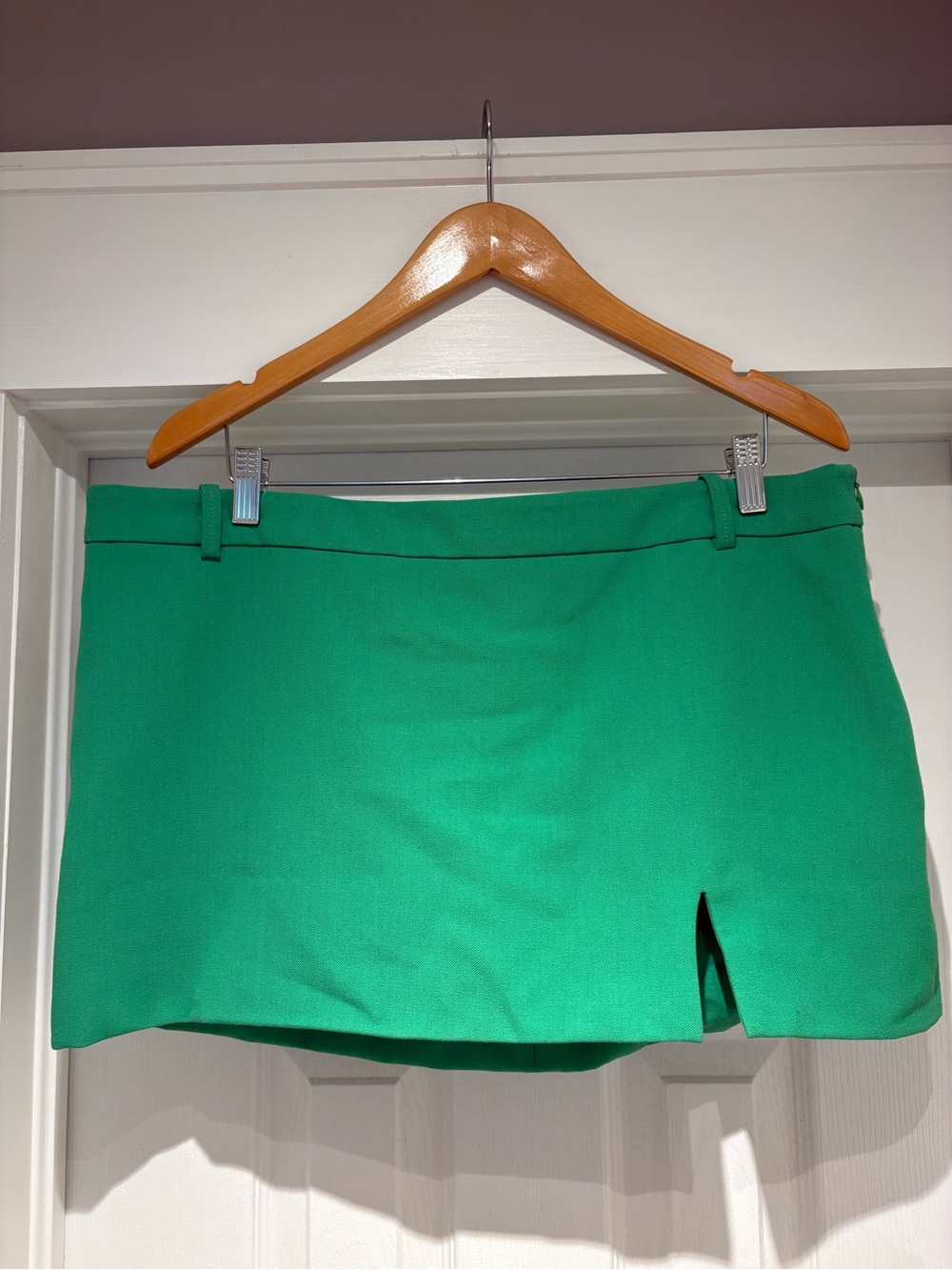 Never Worn Zara Emerald Green Mini Skirt with Front Slit